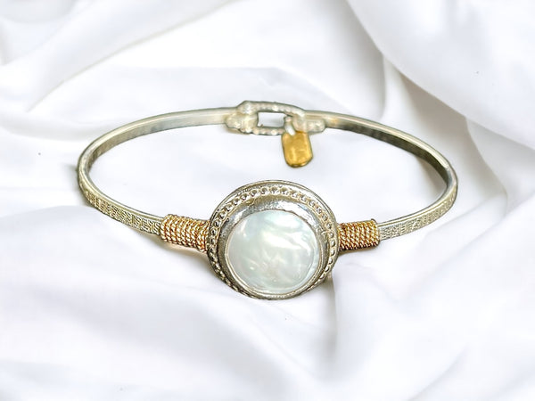 Luna Pearl Bracelet